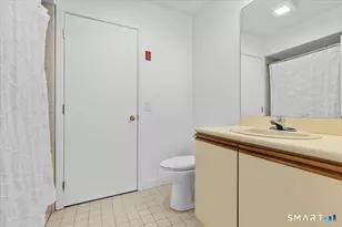 13 Harbour Close, New Haven, CT 06519 - Photo 23