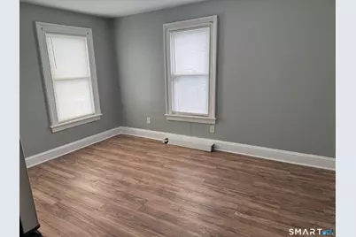 35 Woodward Avenue, Norwalk, CT 06854 - Photo 5