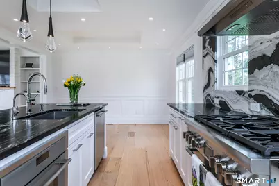 4 Governors Lane, Bethel, CT 06801 - Photo 15