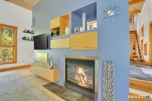 84 Hollister Dr, Avon, CT 06001 - Photo 13