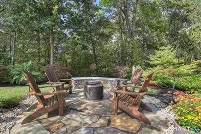 84 Hollister Drive, Avon, CT 06001 - Photo 7