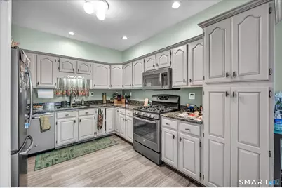 24 Honeysuckle Court #24, Berlin, CT 06037 - Photo 17