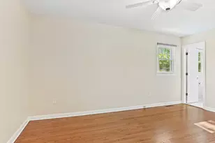 15 Old Village Ln, Trumbull, CT 06611 - Photo 27