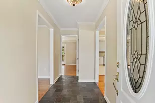 15 Old Village Ln, Trumbull, CT 06611 - Photo 3