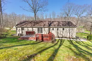 15 Old Village Ln, Trumbull, CT 06611 - Photo 35