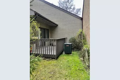 2437 Bedford Street #F21, Stamford, CT 06905 - Photo 19