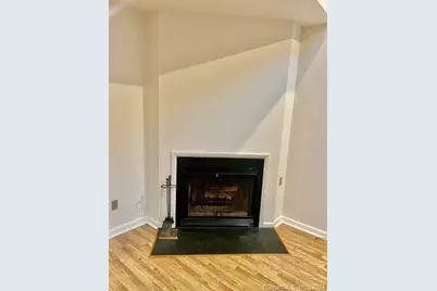 2437 Bedford Street #F21, Stamford, CT 06905 - Photo 7