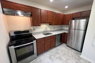 2437 Bedford St, Stamford, CT 06905 - Photo 11