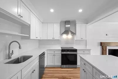 19 Jamroga Lane, Stamford, CT 06905 - Photo 5