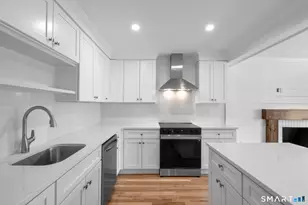 19 Jamroga Ln, Stamford, CT 06905 - Photo 5