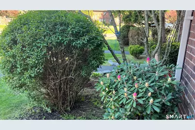 94 Wakefield Circle #94, East Hartford, CT 06118 - Photo 3