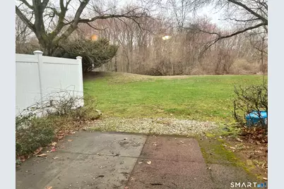 94 Wakefield Circle #94, East Hartford, CT 06118 - Photo 21