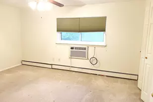 94 Wakefield Cir, East Hartford, CT 06118 - Photo 13