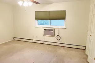 94 Wakefield Cir, East Hartford, CT 06118 - Photo 11