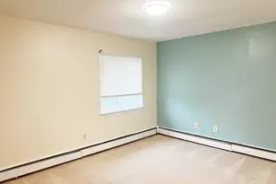 94 Wakefield Cir, East Hartford, CT 06118 - Photo 17