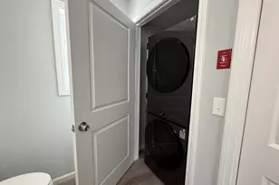 96 Collis St, West Haven, CT 06516 - Photo 13