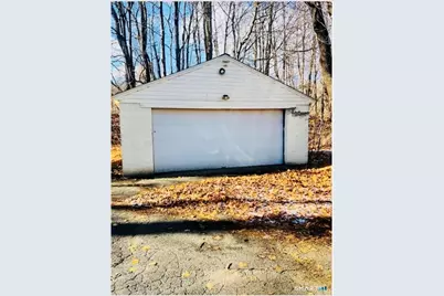 21 Woodbine Street, Torrington, CT 06790 - Photo 7