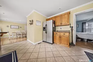 18 Putnam St, Bristol, CT 06010 - Photo 9