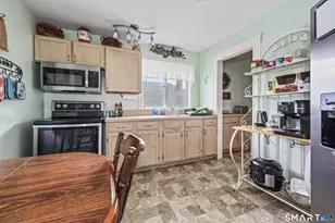 18 Putnam St, Bristol, CT 06010 - Photo 23