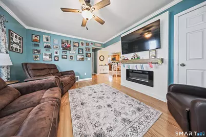 18 Putnam Street, Bristol, CT 06010 - Photo 11