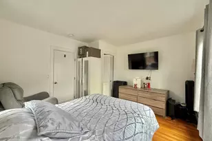 10 Linden Pl, Stamford, CT 06902 - Photo 5