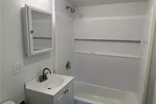 761 Brewster St, Bridgeport, CT 06605 - Photo 3