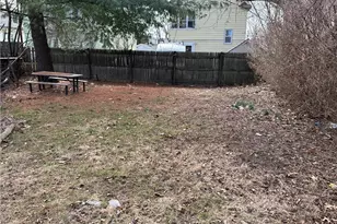 761 Brewster St, Bridgeport, CT 06605 - Photo 15