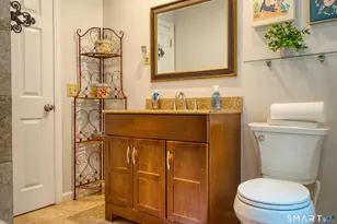 64 Evergreen Ave, Hamden, CT 06518 - Photo 13