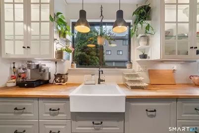 91 Dorchester Court #91, Beacon Falls, CT 06403 - Photo 7