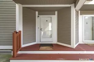 13 Harbour Close, New Haven, CT 06519 - Photo 3