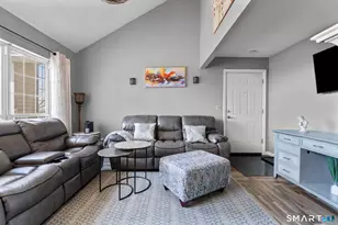 79 Carriage Crossing Ln, Middletown, CT 06457 - Photo 3