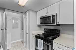 79 Carriage Crossing Ln, Middletown, CT 06457 - Photo 11