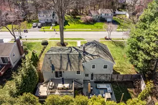 70 Allen Rd, Fairfield, CT 06824 - Photo 5