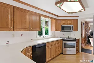 3 Lenora Dr, Simsbury, CT 06092 - Photo 17