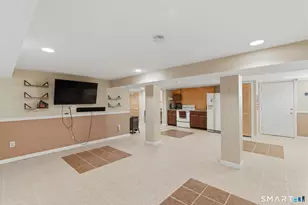 44 Skyline Dr, Waterbury, CT 06706 - Photo 29