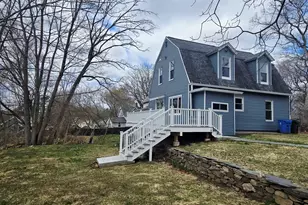 8 Pine St, Norwich, CT 06360 - Photo 9