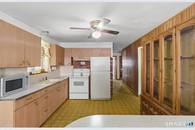 94 Windy Drive, Waterbury, CT 06705 - Photo 15
