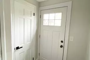 9 Bank St, Hamden, CT 06514 - Photo 9