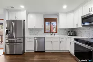 450 Emerald Pl, Stratford, CT 06615 - Photo 11