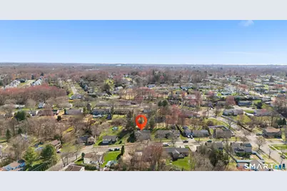 450 Emerald Place, Stratford, CT 06615 - Photo 5