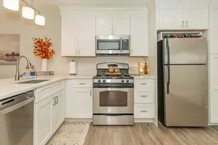 27 Deer Run Trail, Manchester, CT 06042 - Photo 5