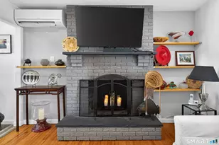 43 W Vine St, Stonington, CT 06379 - Photo 3