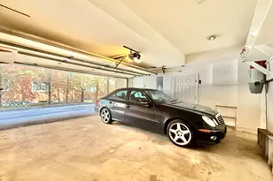 27 Ferris Ave, Norwalk, CT 06854 - Photo 15