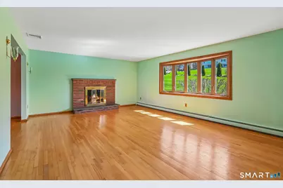 14 Sil Cam Drive, Danbury, CT 06811 - Photo 5