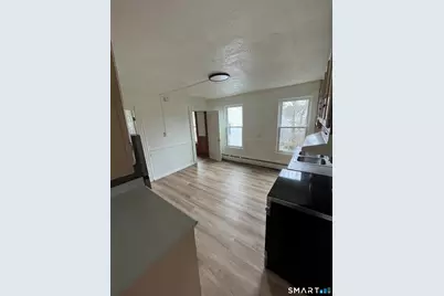 11 Roosevelt Avenue, Plymouth, CT 06786 - Photo 5