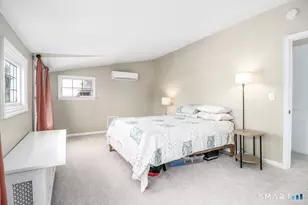 190 Toms Rd, Stamford, CT 06906 - Photo 23