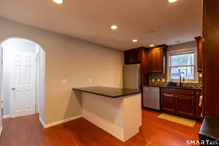 415 Jewett Ave, Bridgeport, CT 06066 - Photo 9