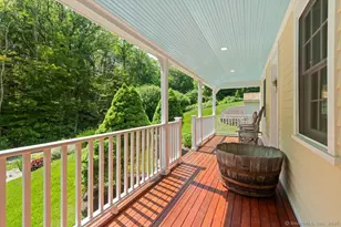 52 Aunt Park Ln, Newtown, CT 06470 - Photo 3