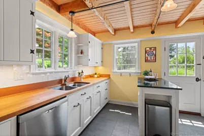 52 Aunt Park Lane, Newtown, CT 06470 - Photo 11