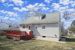 54 Woodstock St, Waterbury, CT 06704 - Photo 27